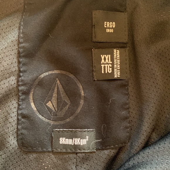 NWOT. Volcom ski pant for men - Picture 3 of 6